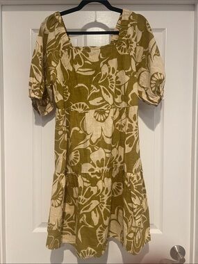 NWOT Mlle Gabrielle 100% Cotton Olive & Cream Floral Midi Dress